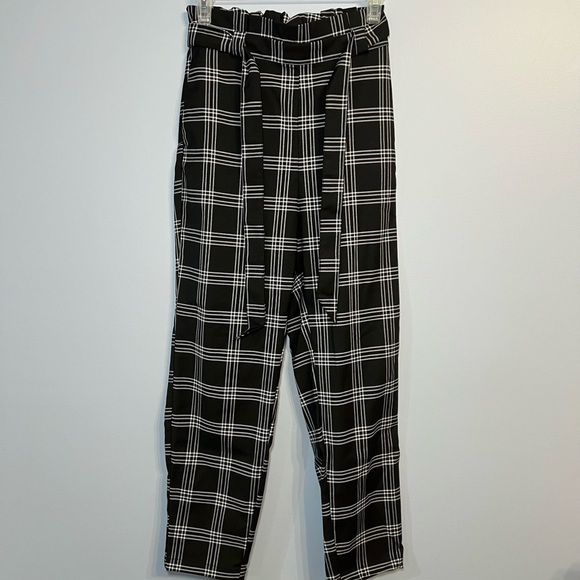 H&M Divided Plaid Paper bag pants - Picture 1 of 3